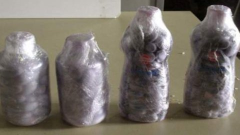 Marokkaan opgepakt met 171 bolletjes hasj in maag