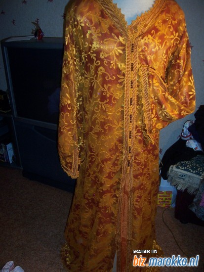 Imane Fashion oranje jurk. grote maat 44 bewust geen riem laten 