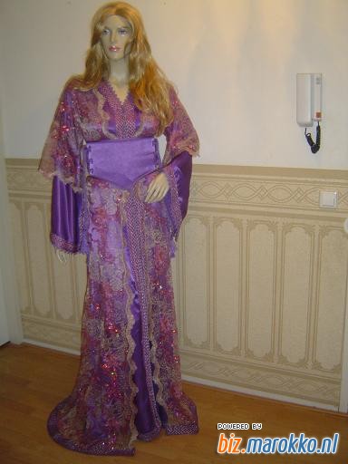 Latifa Mode paarse