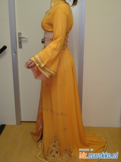 jurken te huur vanaf 40 euro perzike jurk