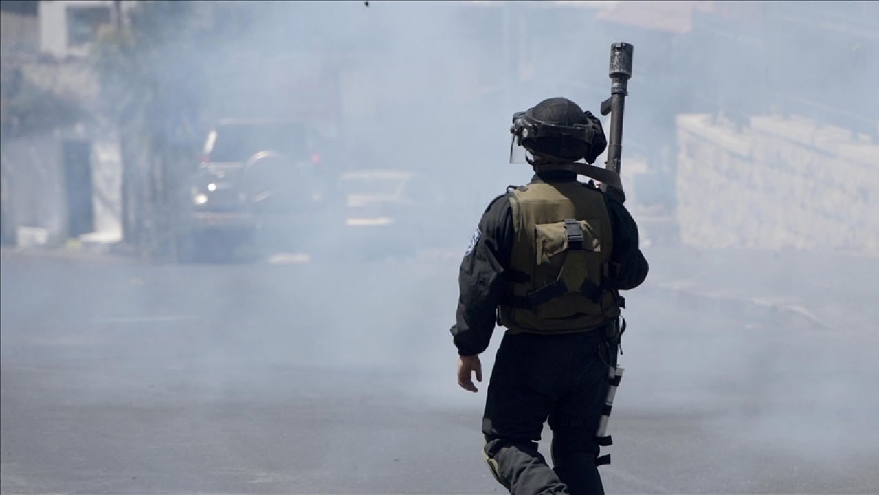 Israëlische Politie Schiet Palestijnse Man Dood Bij Al-Aqsa Moskee ...