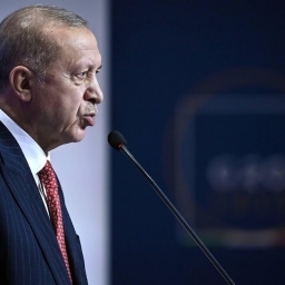 President Erdogan speecht Turkse lira naar dieptepunt