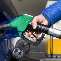 Nederlandse benzineprijs gaat richting de 2,10 euro per liter