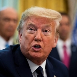 Trump wil social media aansprakelijk maken voor inhoud